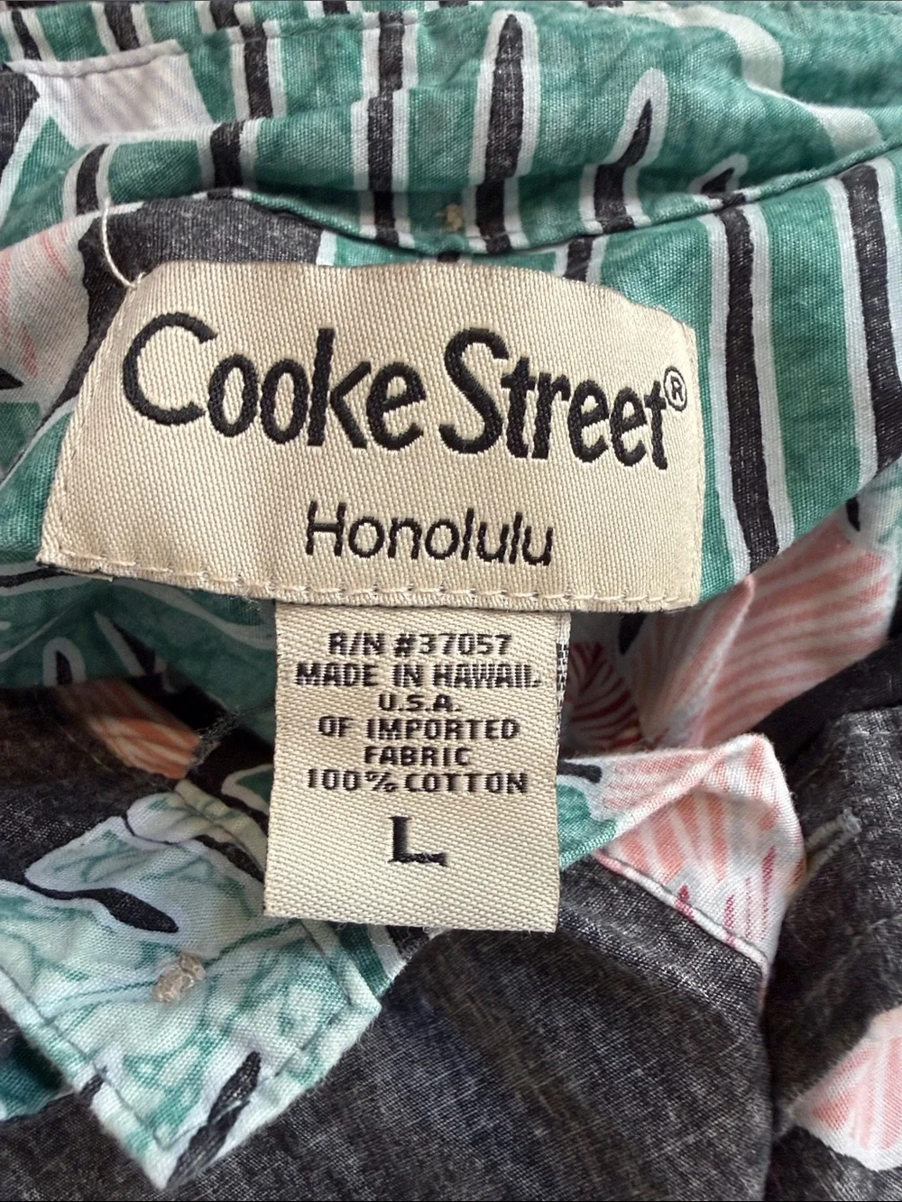 Men's Aloha Button Front Shirt - Picture 6 of 7